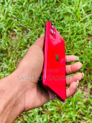 Apple iPhone 11 128 GB Red