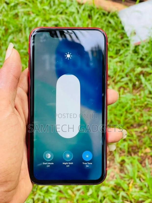 Apple iPhone 11 128 GB Red - thumbnail 3