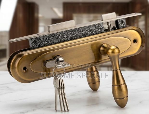 GJS Flush Door Lock - main view