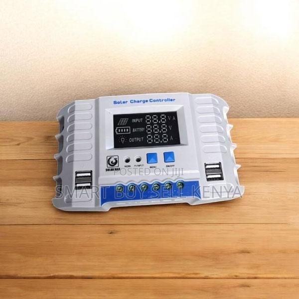 Industrial Strength 12v/24v 20a PWM Solar Charge Controller
