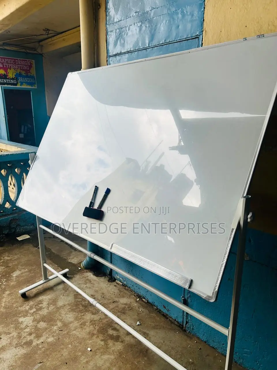 6by4 Dry-Erase-Board and Stand for Offices.