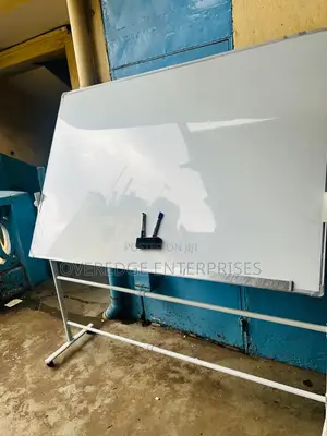 Magnetic Office Whiteboard 4ftx6ft and Moving Stand
