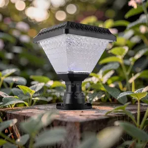 Solar Garden Post Light With Elegant Diamond Shade