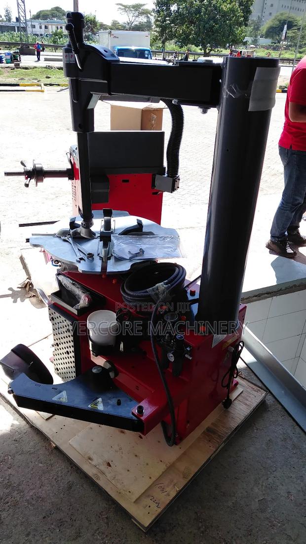Commercial Tyre Changer Machine With Upto 28inch Rim Size. - thumbnail 4