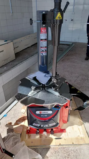 Sunshine Italy 2026model Tyre Changer/Remover Machine.