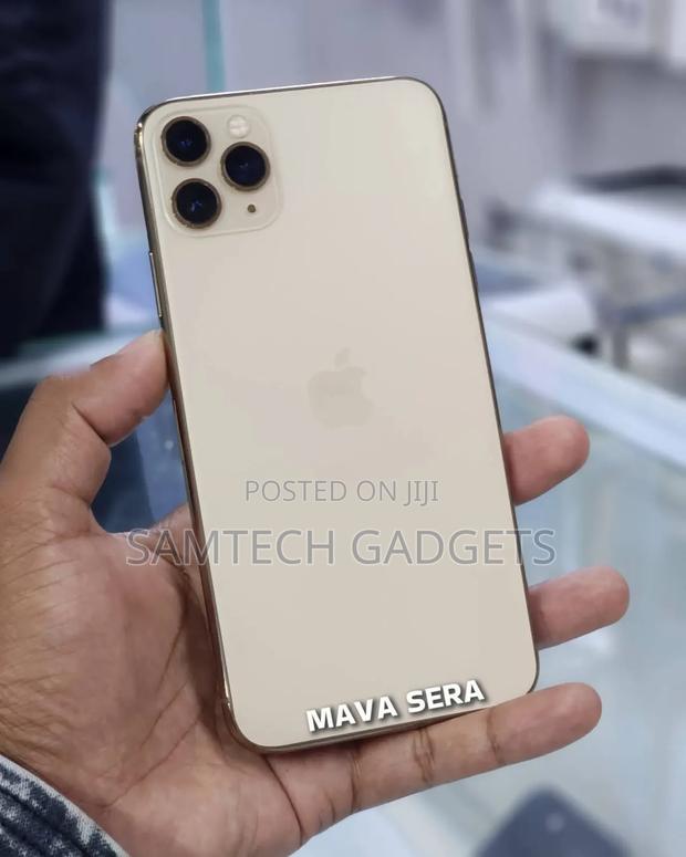Apple iPhone 11 Pro Max 256 GB Gold - thumbnail 3