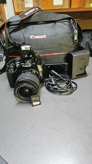 Canon 250d With 18-55mm Lens 64gb Extreme Card