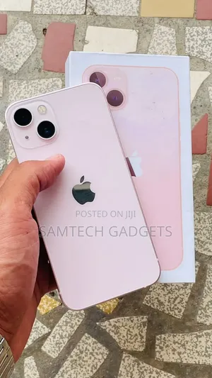 New Apple iPhone 13 128 GB Pink