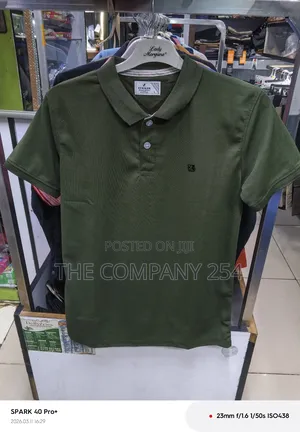 Quality Casual Cotton Collar Short Sleeved Polo T-Shirt Available