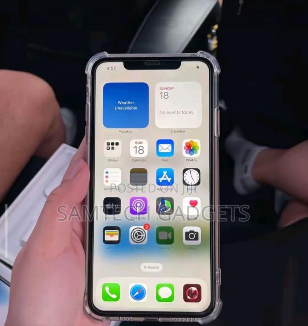 Apple iPhone XS Max 256 GB Rose Gold - main view