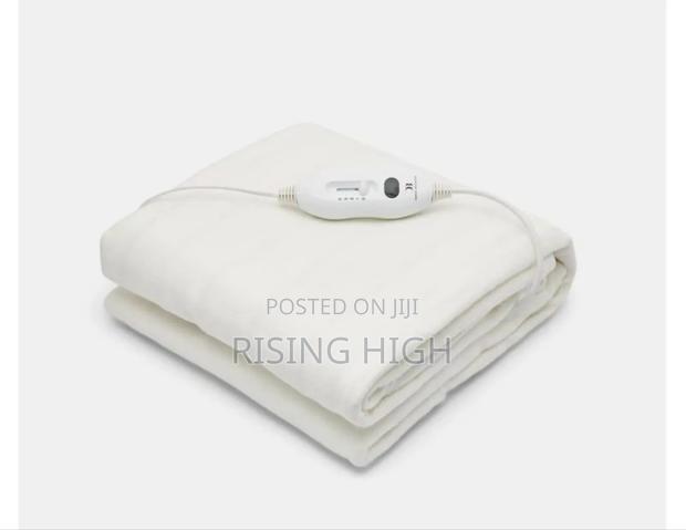 Comfortable Heated Blanket for Bedroom Use