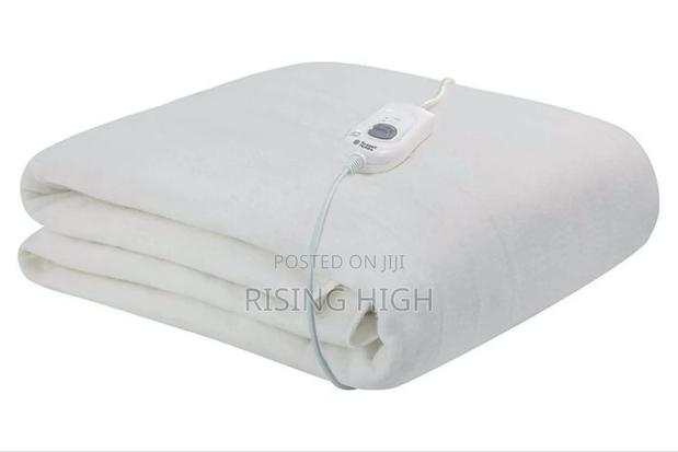 Cozy Heated Blanket – Soft and Comfortable - main view