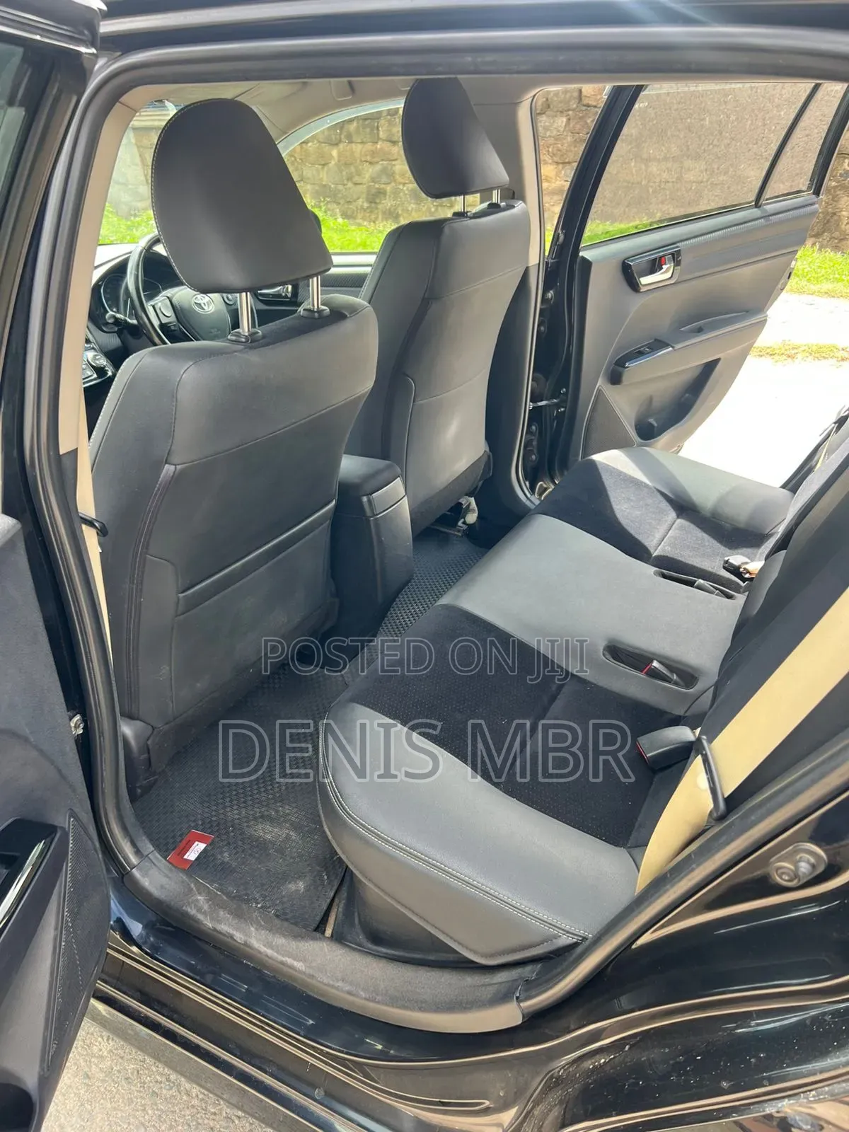 Toyota Corolla Fielder 2017 Black