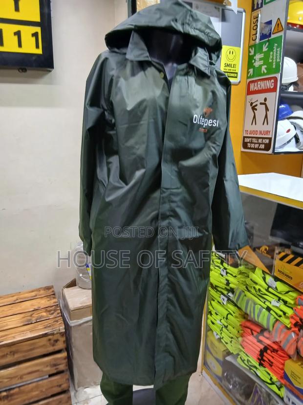 Comprehensive Juggle Coverage Rain Coats - main view