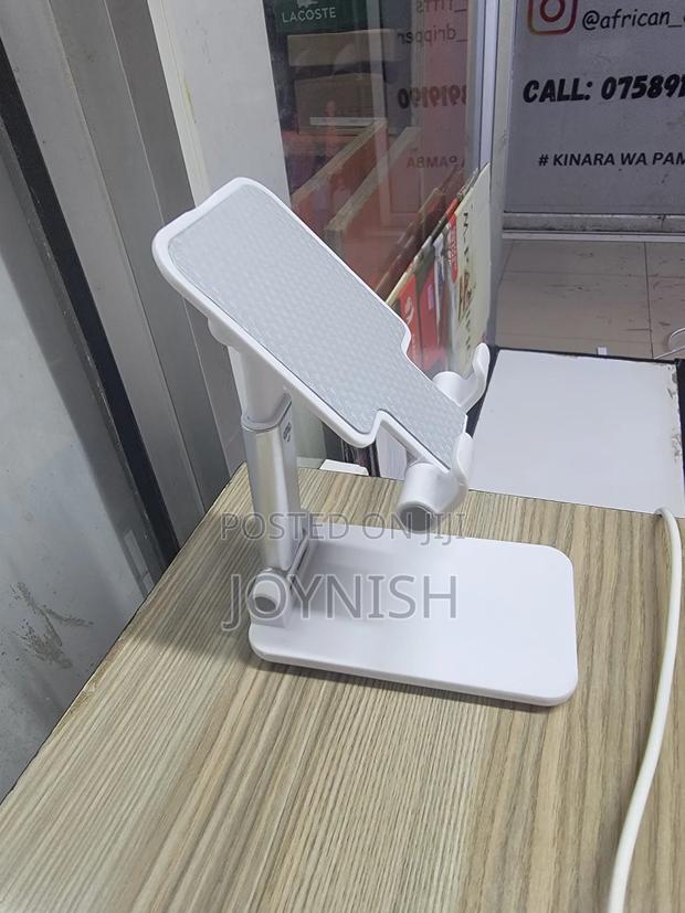 Folding Desktop Phone Stand - main view