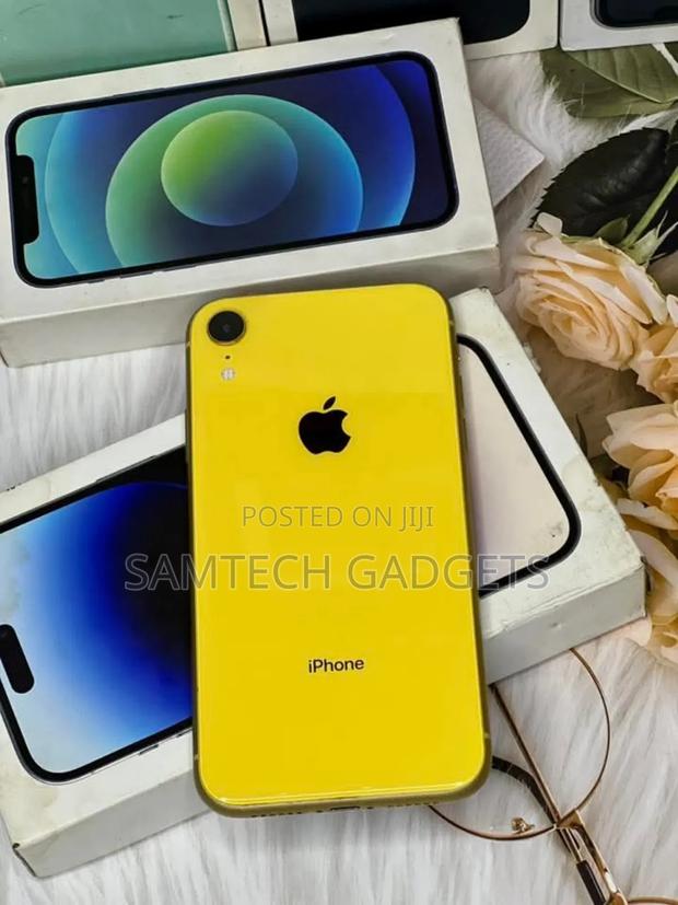 Apple iPhone XR 128 GB Yellow - thumbnail 3