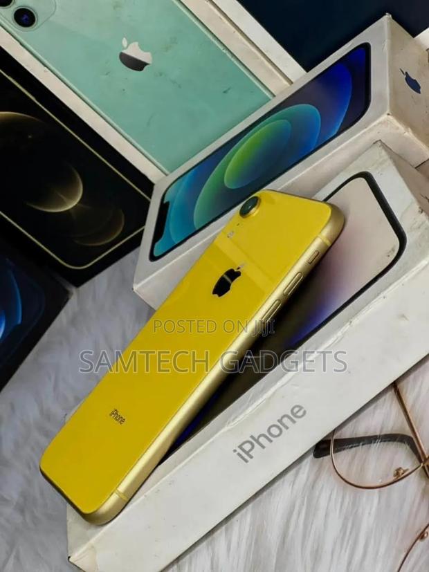 Apple iPhone XR 128 GB Yellow - thumbnail 4