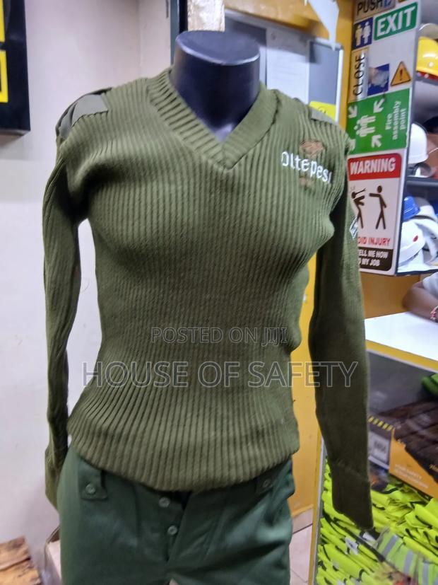Lightweight Juggle Security Sweater - thumbnail 2