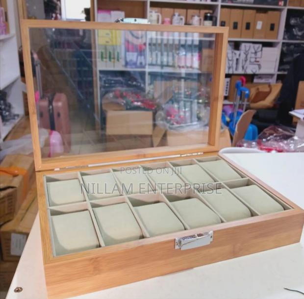 12 Slots Wooden Watch Organizer