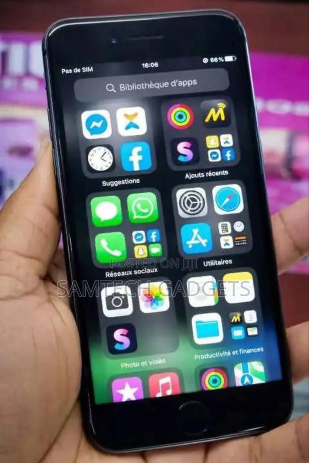 Apple iPhone 8 128 GB Black - thumbnail 3