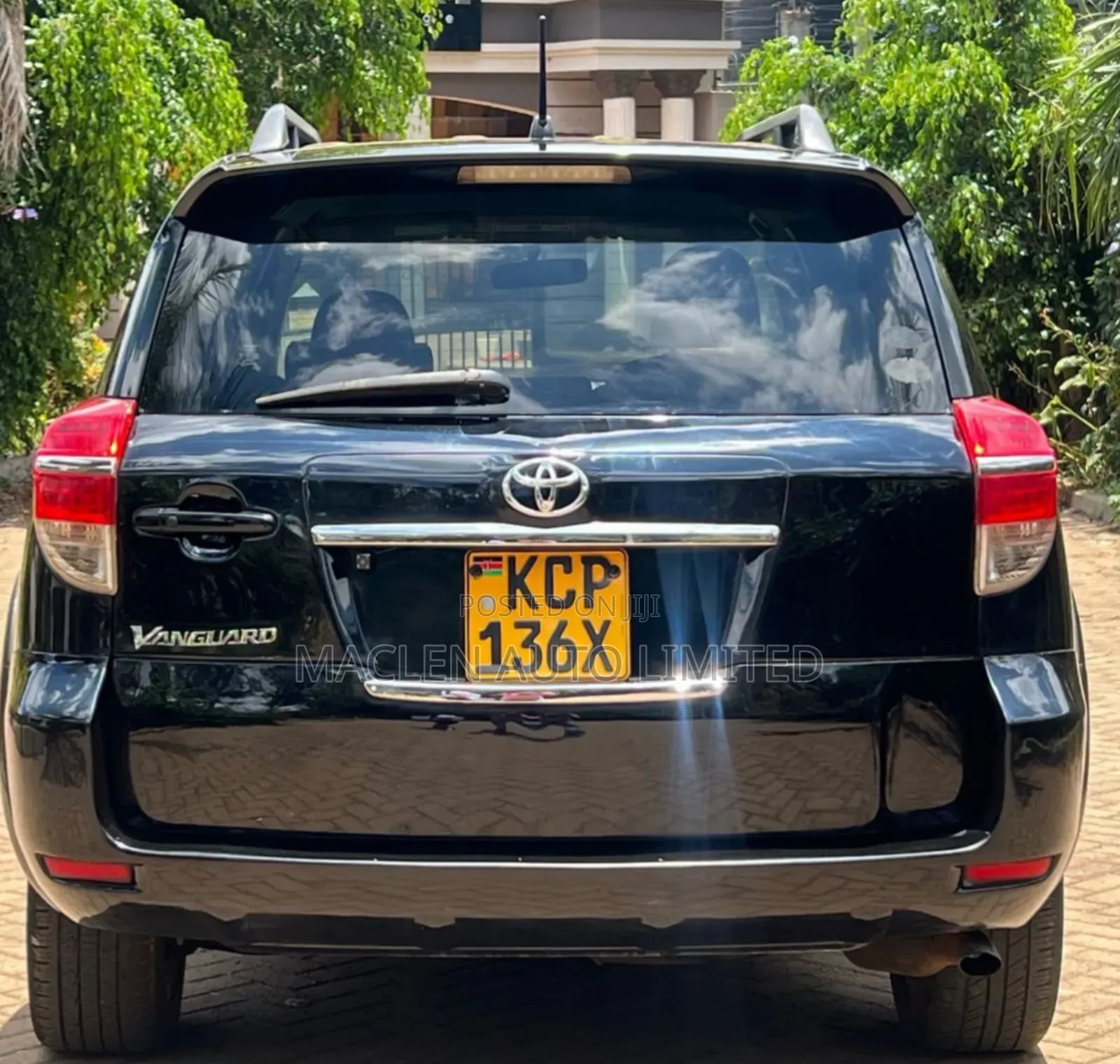 Toyota Vanguard 2010 Black