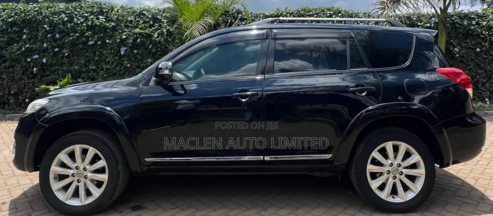 Toyota Vanguard 2010 Black