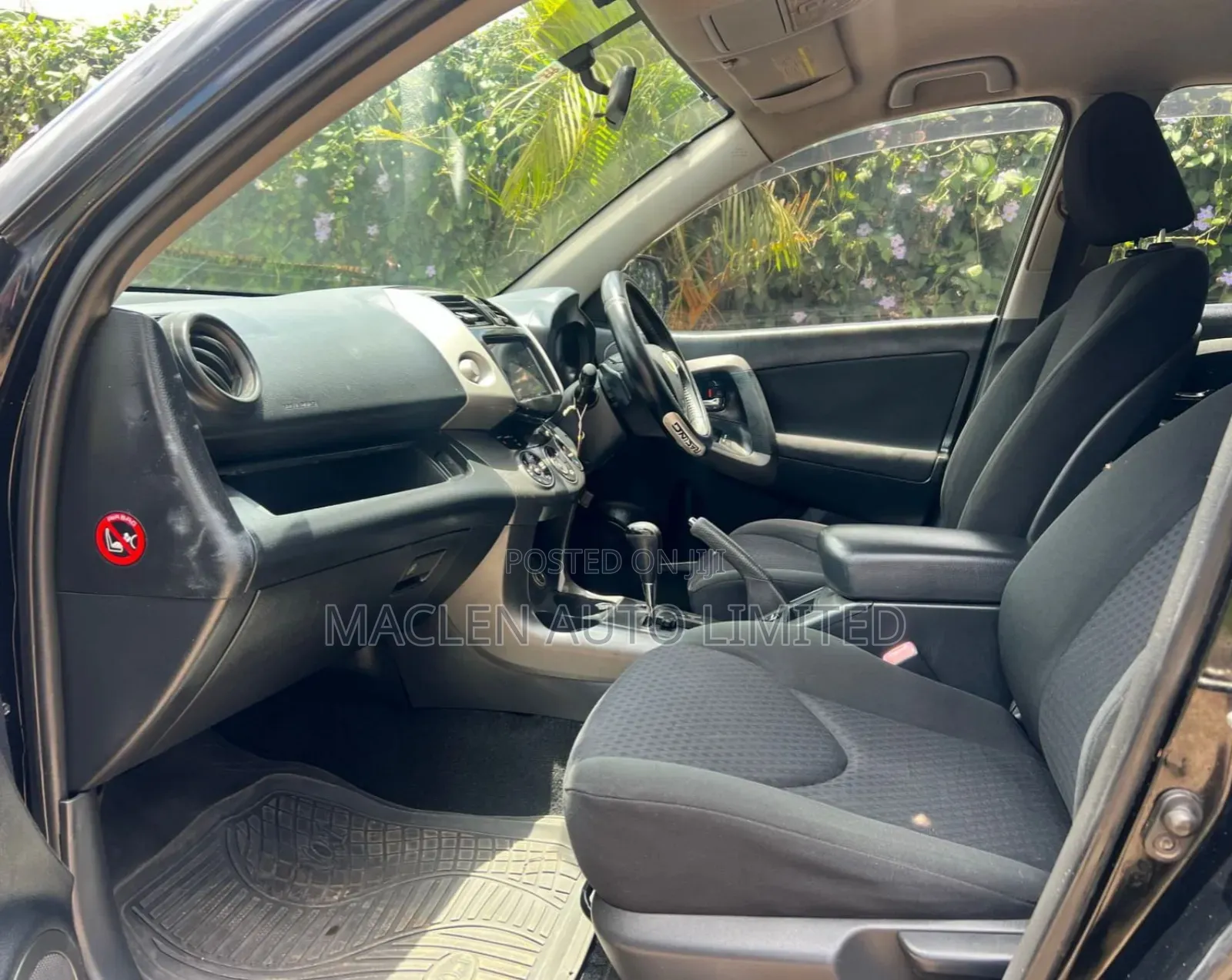 Toyota Vanguard 2010 Black