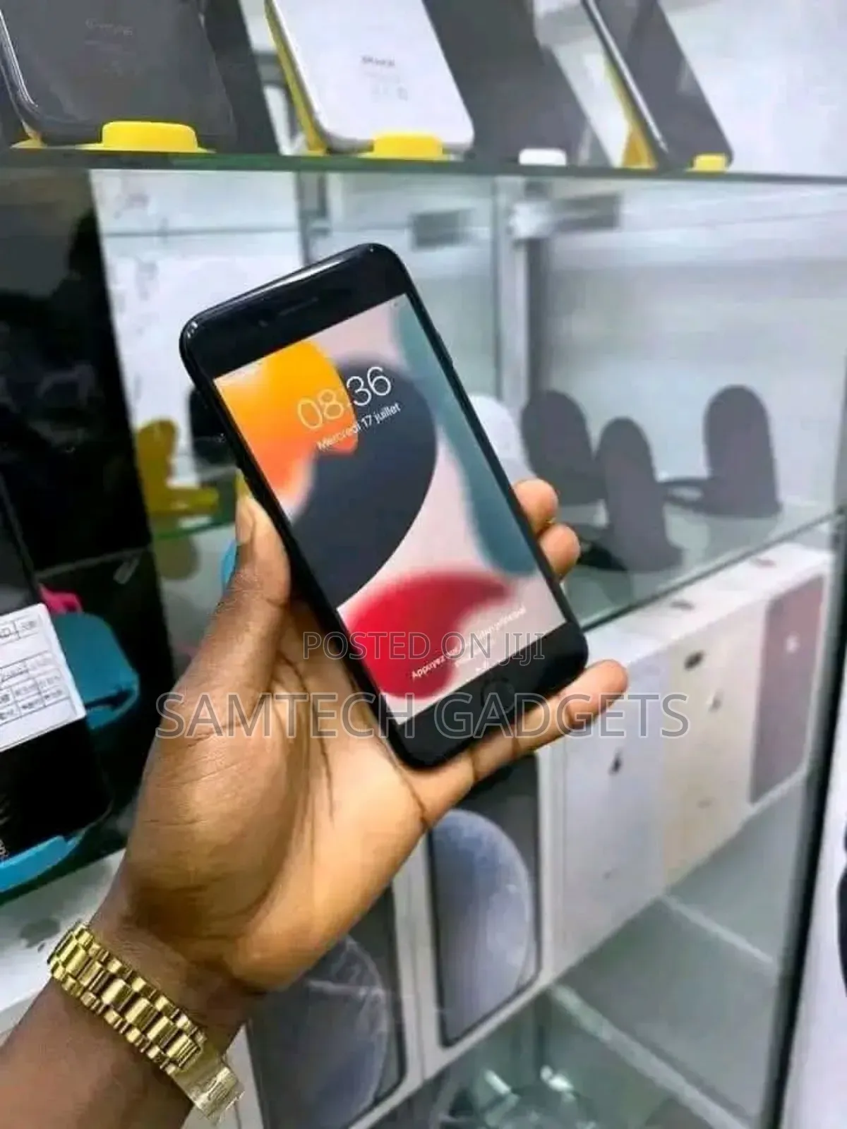 New Apple iPhone 7 128 GB Black
