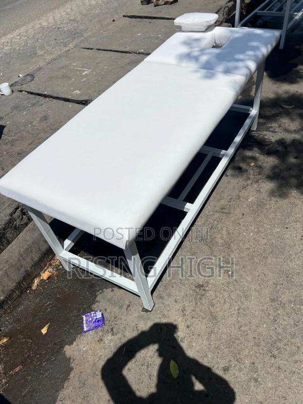 Adjustable Massage Bed – Foldable Strong - main view