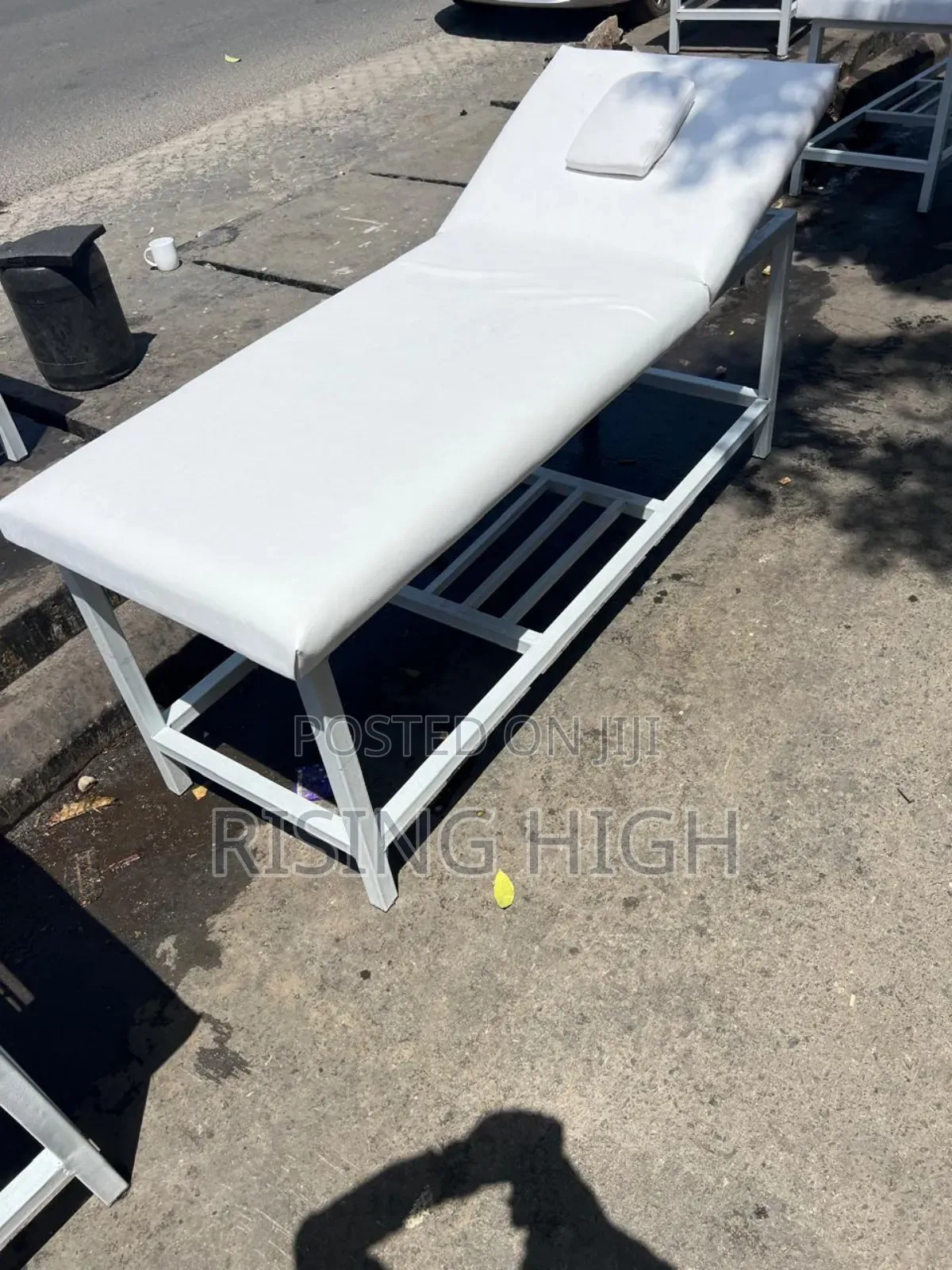 Professional Massage Bed With Storage Adjustable Height