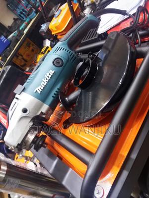 Readily Available Grinder/ 9" Makita Grinder - thumbnail 2