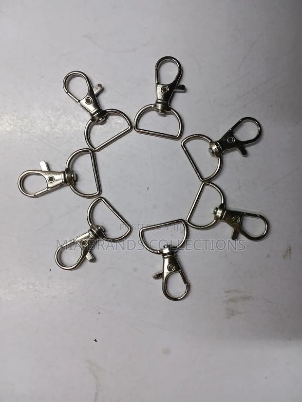 Silver Hooks - main view