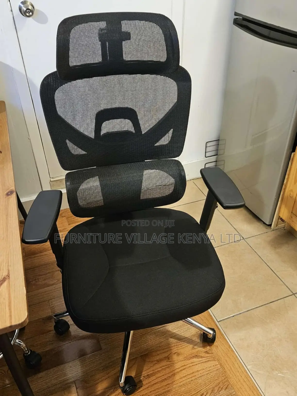 Office Chairs: High-back Executive Orthopedic Seats