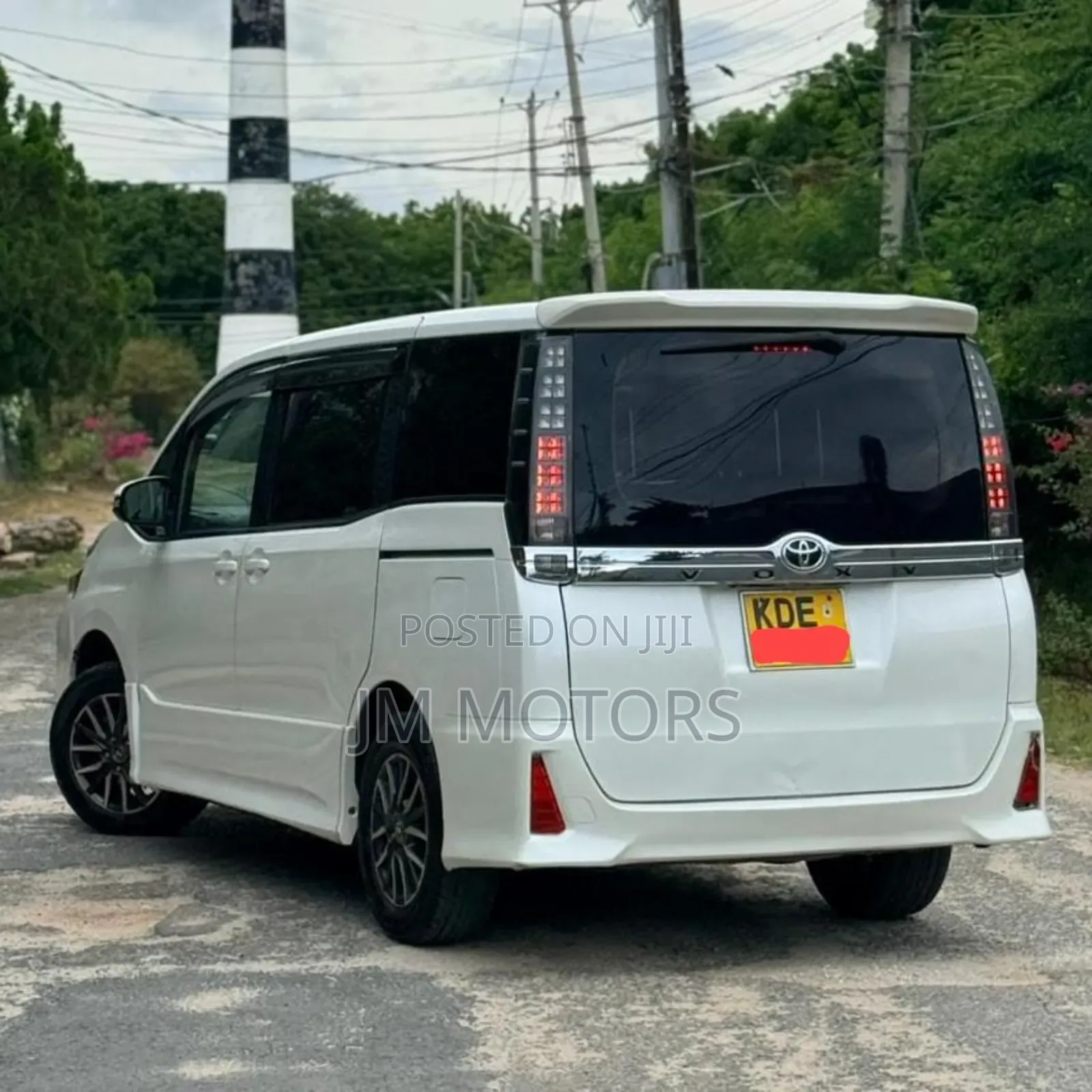 Toyota Voxy 2015 White
