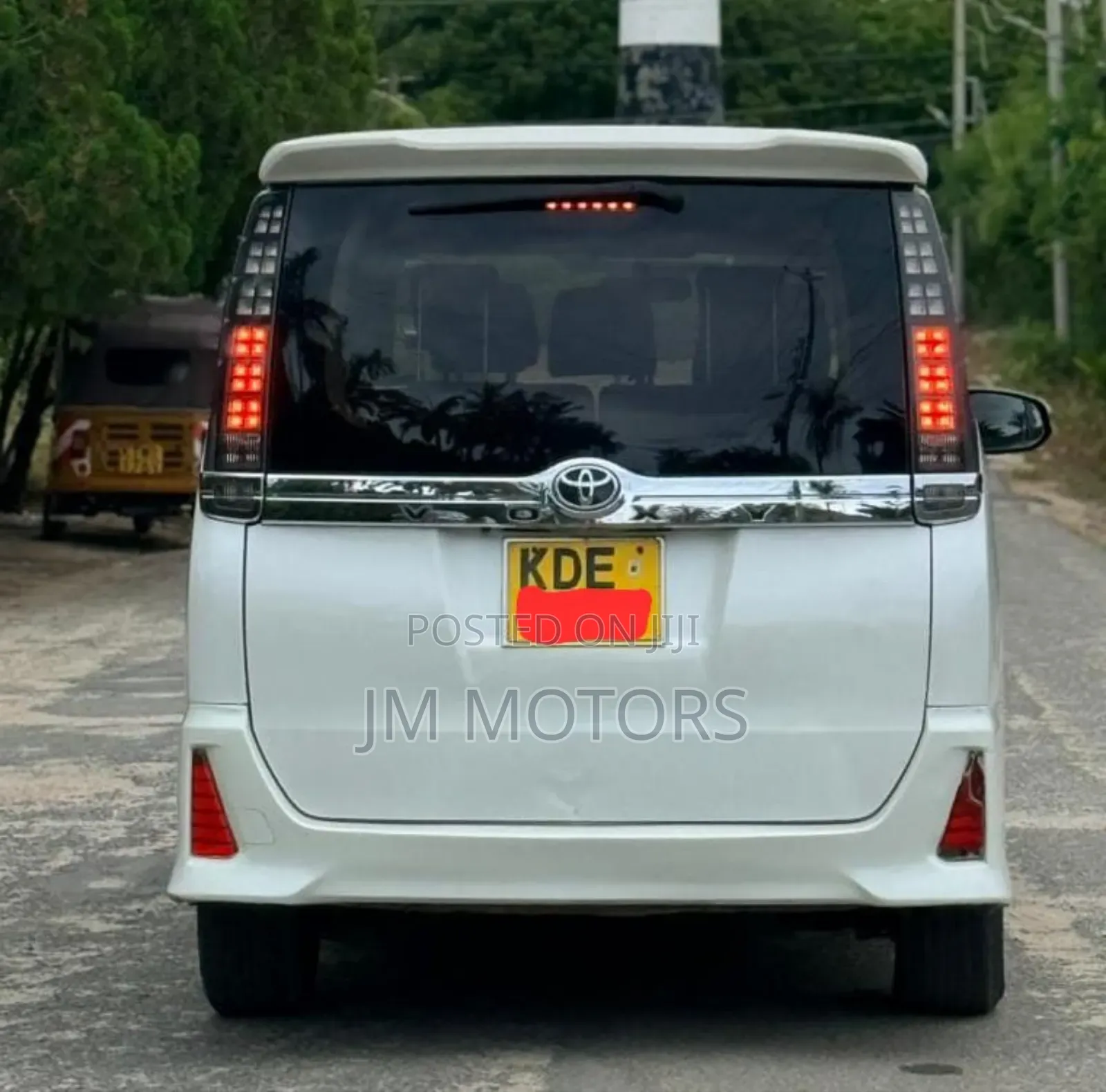 Toyota Voxy 2015 White