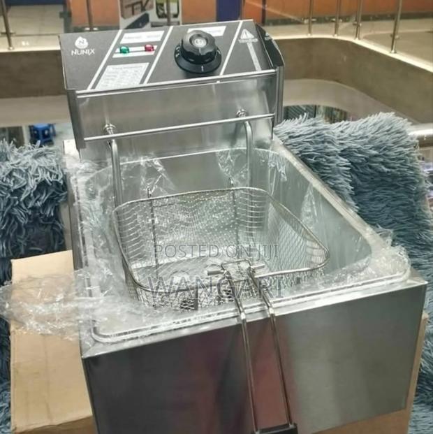 Six Litres Nunix Deepfryer