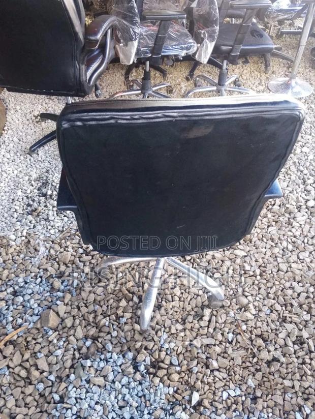  Executive High Back Office Chair – Ex-Uk Quality - thumbnail 2