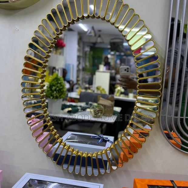 Oval Shaped Decorative Mirror for Dining,Homes, Office. - thumbnail 2
