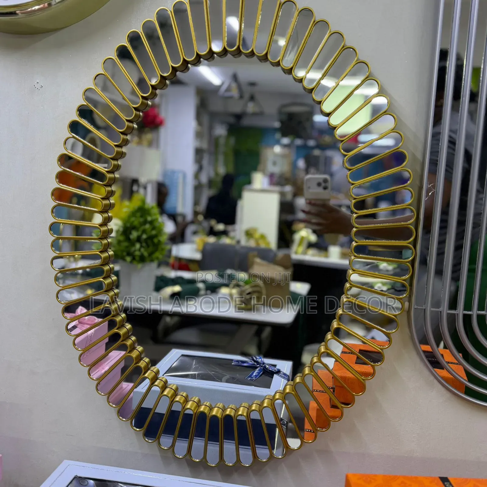 Oval Shaped Decorative Mirror for Dining,Homes, Office.
