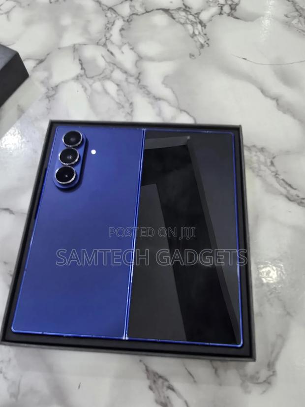 Samsung Galaxy Z Fold7 256 GB Blue - thumbnail 3