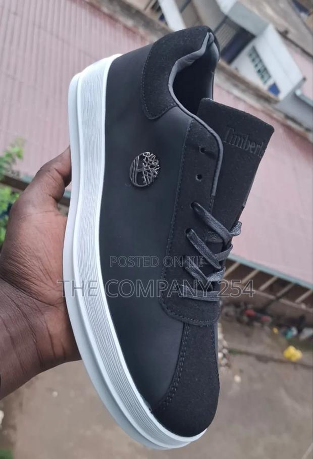 Quality Leather Men Timberland Smart Casual Available