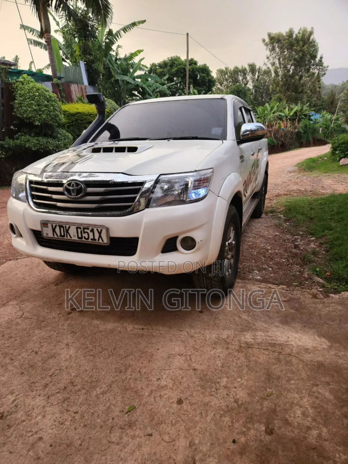 Toyota Hilux 2015 White