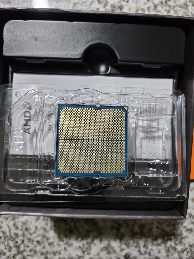 Amd Ryzen 7 8700f 4.1 GHZ Eight-Core Am5 Unlocked Desktop Processor - thumbnail 3