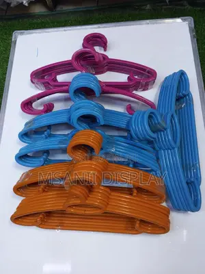 Heavy Duty Plastic Hangers