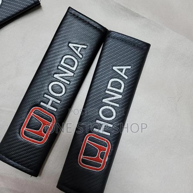 2pcs Honda Logo Carbon Fiber Seat Belt Pads