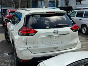 Nissan X-Trail 2.0 Petrol AWD 2018 White