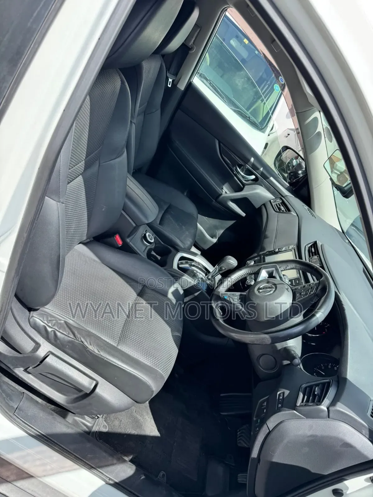 Nissan X-Trail 2.0 Petrol AWD 2018 White