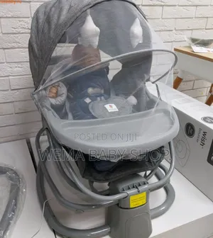 Electric Mastela 4-in-1 Multi-Functional Bassinet/Swing/Feeding Chair