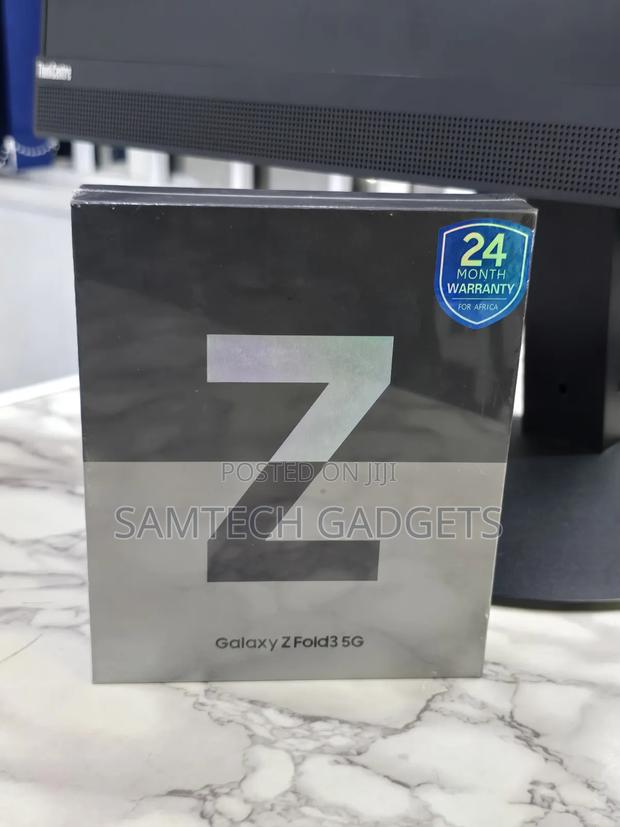 New Samsung Galaxy Z Fold 3 256 GB Black
