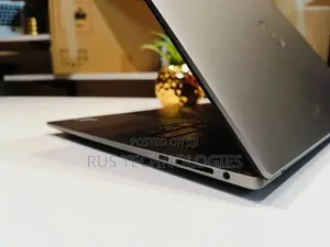 Laptop Dell Precision 5560 24GB Intel Core i9 SSD 1T